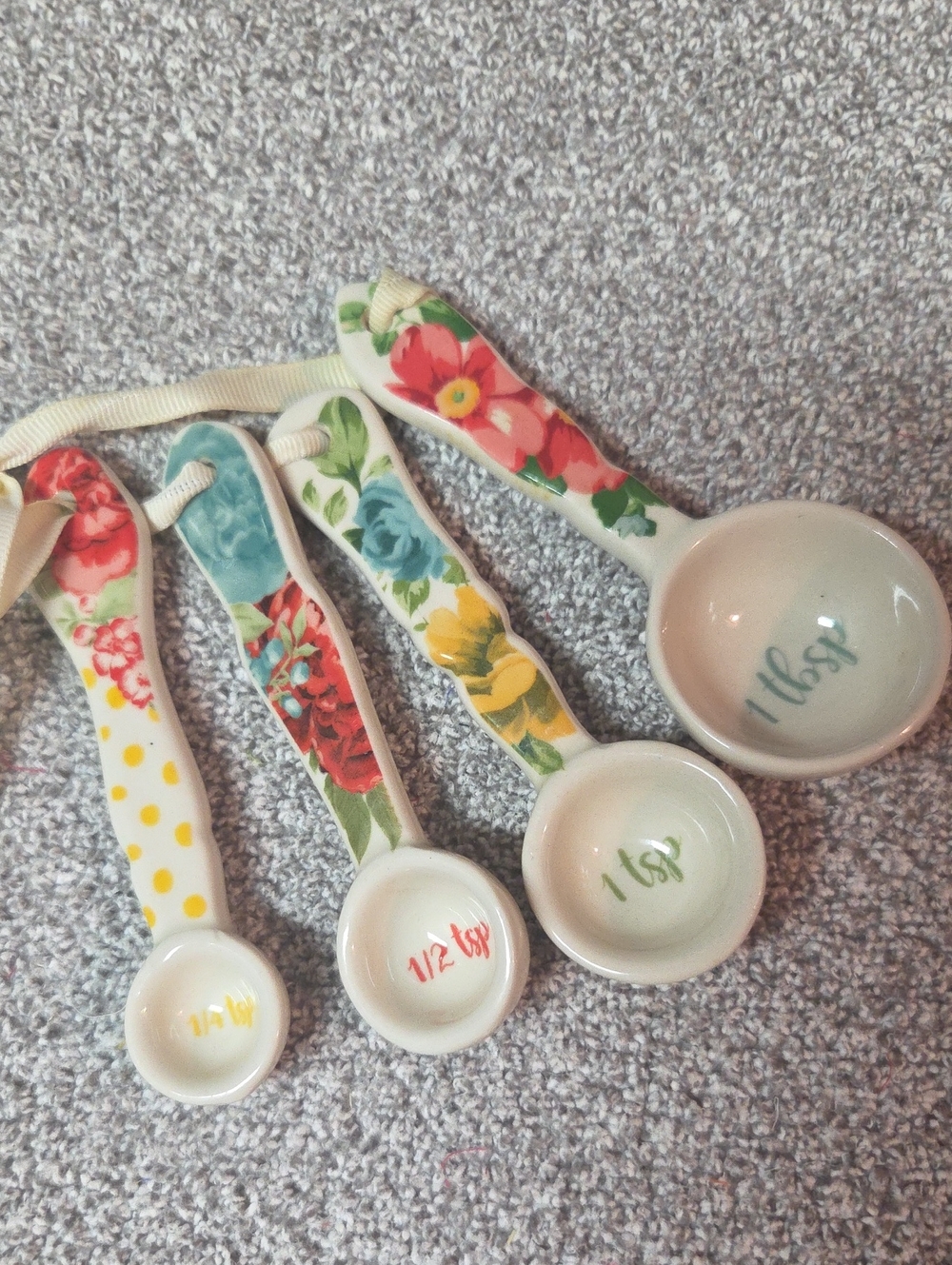 Pioneer Women Floral Ceramic Measuring Spoon Set